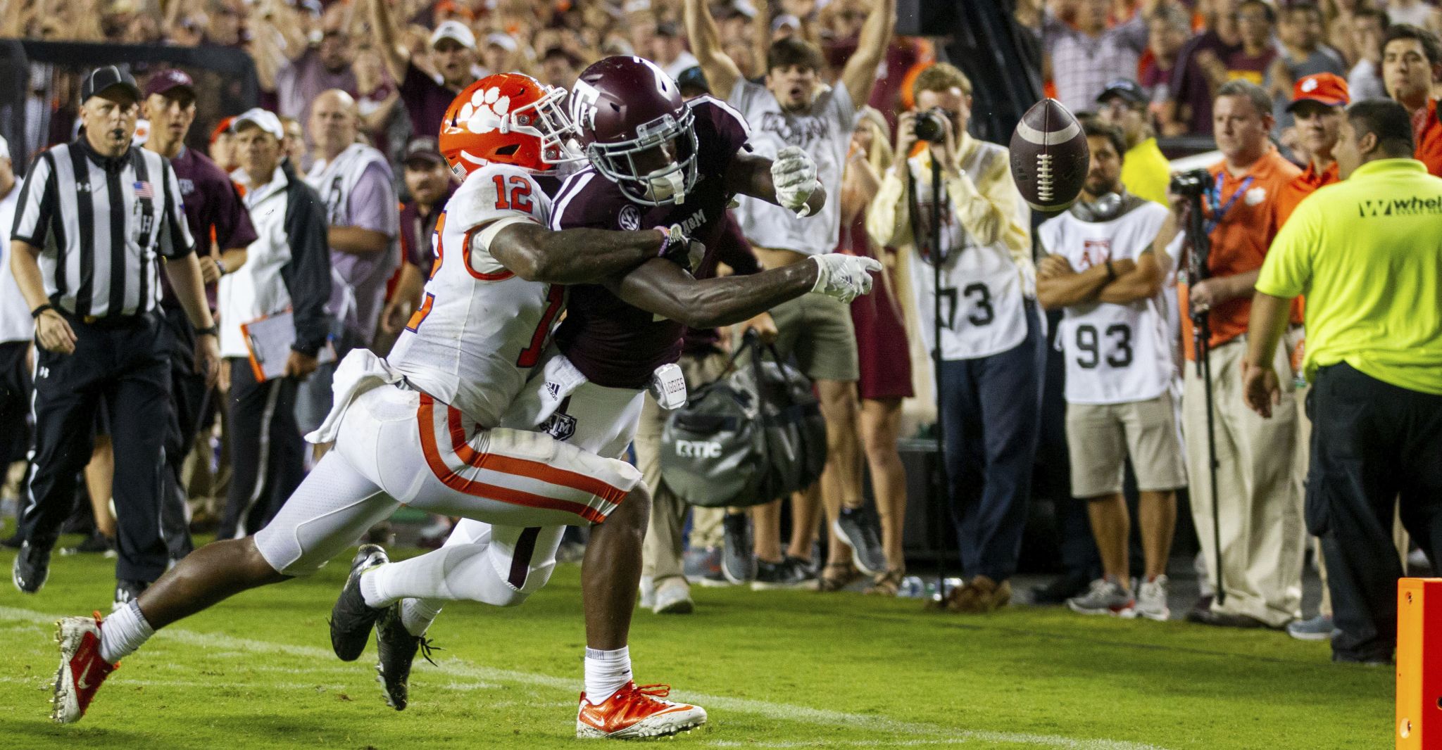 Clemson QB Trevor Lawrence Tosses 64-Yard TD To Tee Higgins vs. Texas A&M -  video Dailymotion