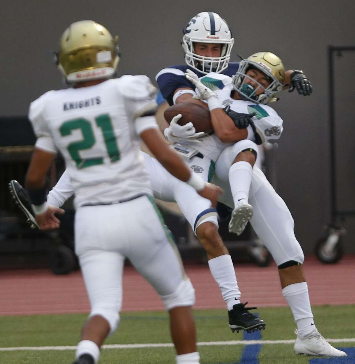 Football Roundup: Central Catholic loses close Holy Bowl on the road