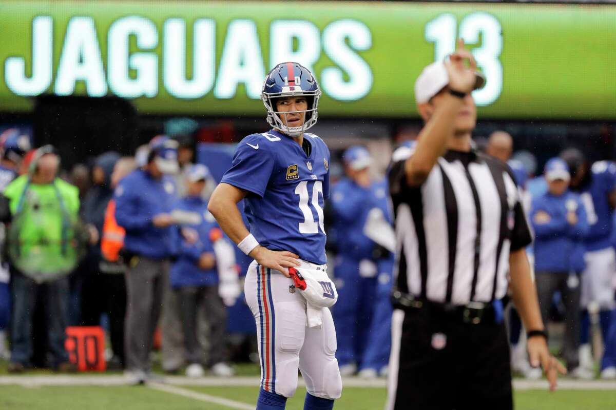 September 9, 2018 - East Rutherford, New Jersey, U.S. - Jacksonville Jaguars  quarterback Blake Bortles (5) looks to pass during a NFL game between the  Jacksonville Jaguars and the New York Giants