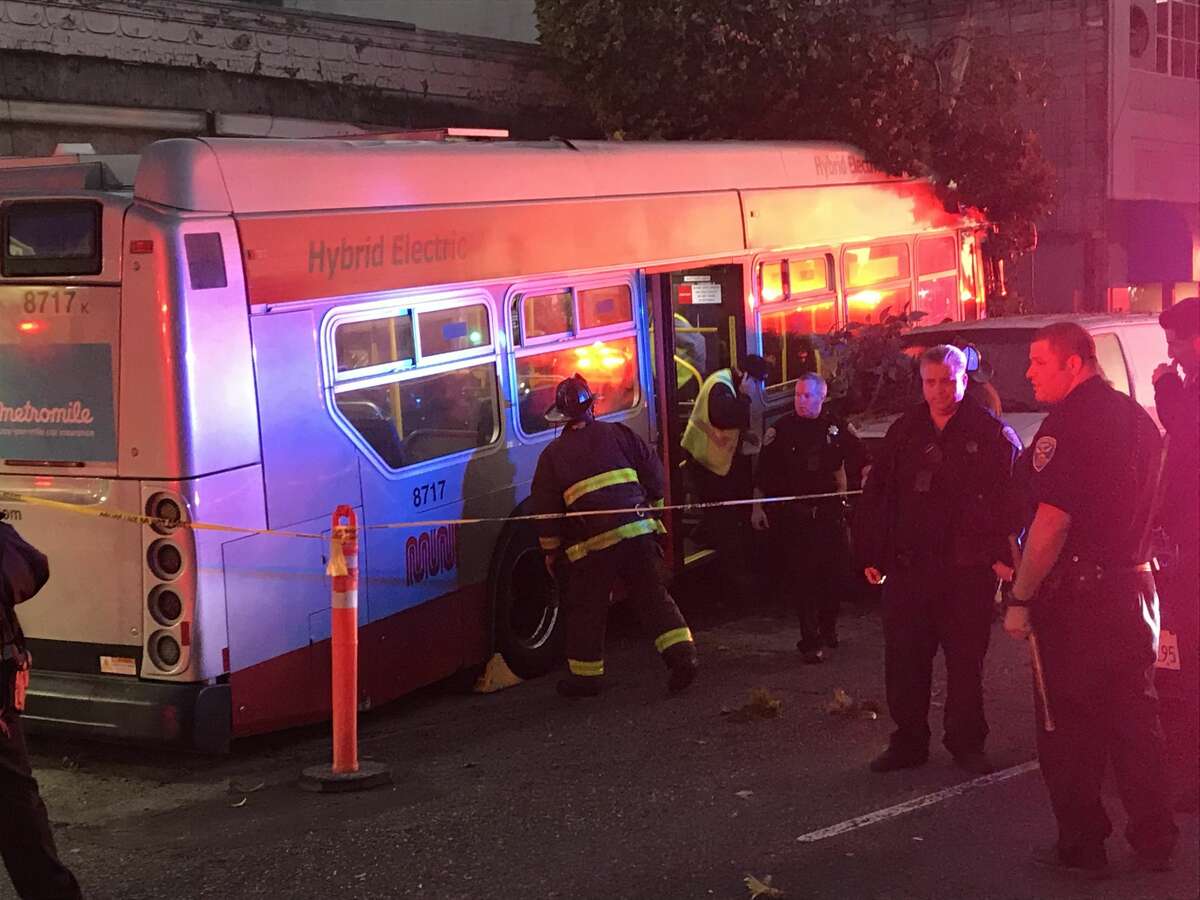 A Muni bus crashed into the Days Inn on Lombard Street Monday morning, causing four injuries, according to the San Francisco Fire Department.