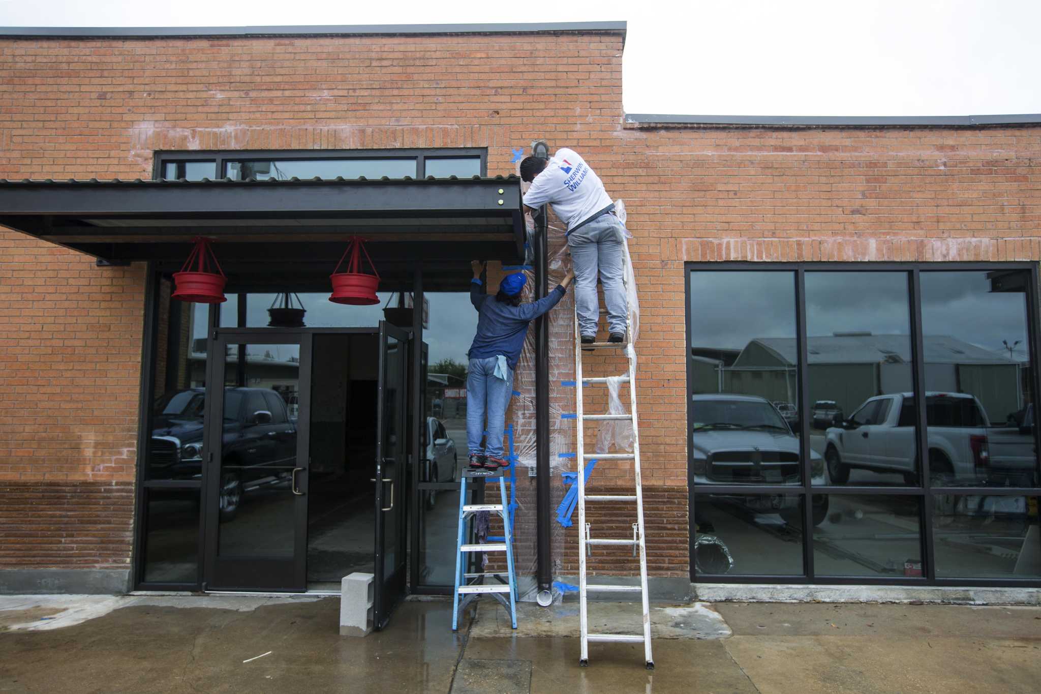 Longtime Houston Avenue tire shop gets new life