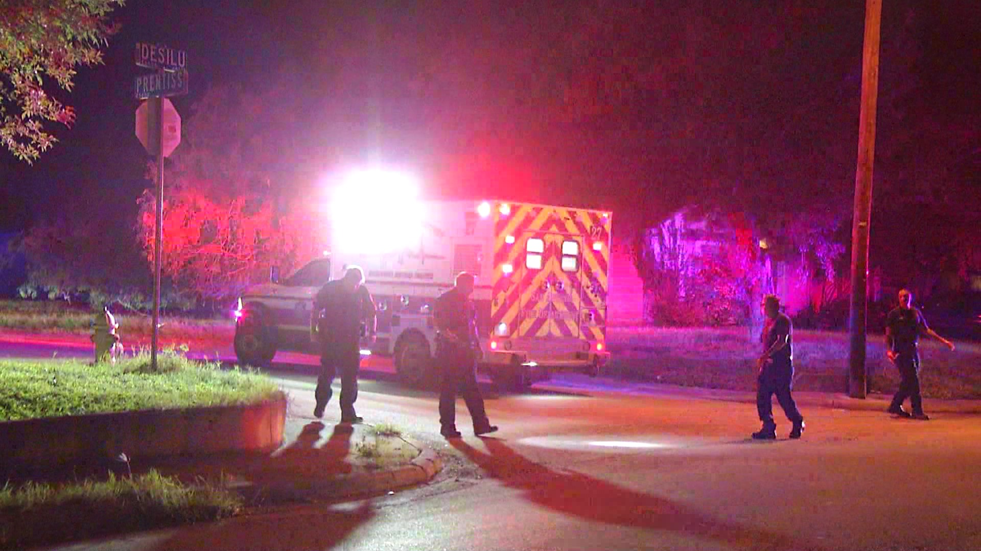 Man found shot outside NW side home, San Antonio police say