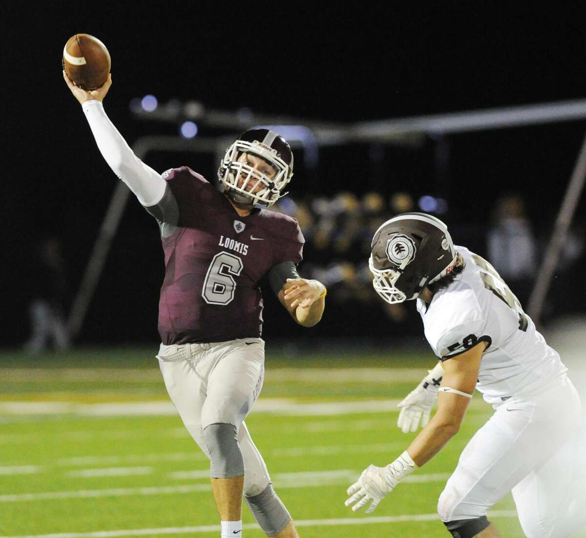 Brunswick football team downs Loomis Chaffee