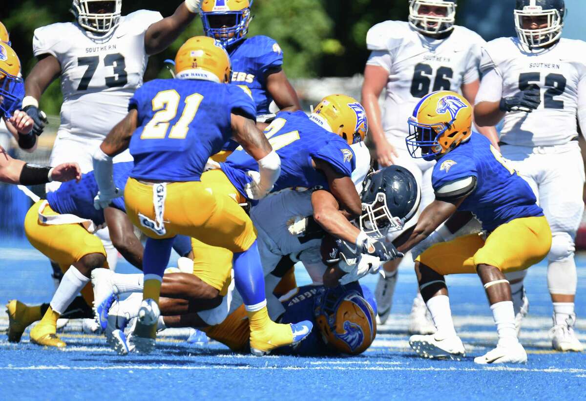 Elm City Trophy On the Line Saturday in Annual Crosstown Rivalry Game at  Southern Connecticut - University of New Haven Athletics