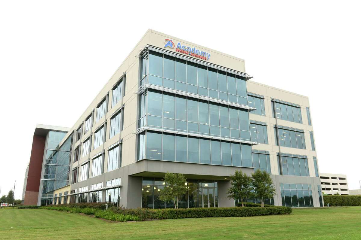 Big Business Corporations build headquarters in Katy