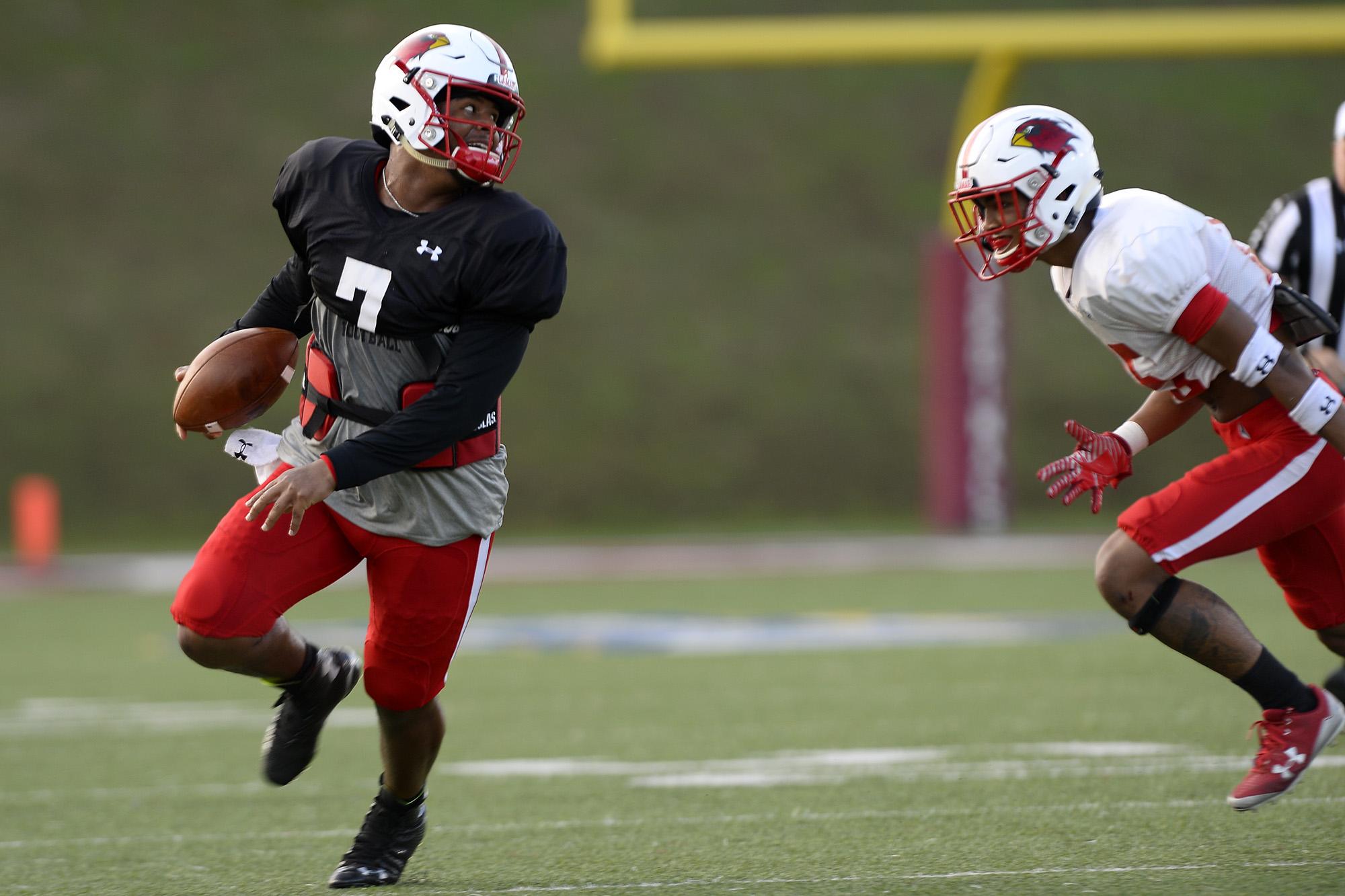 Lamar QB provides hair-raising (or -pulling) excitement on the field