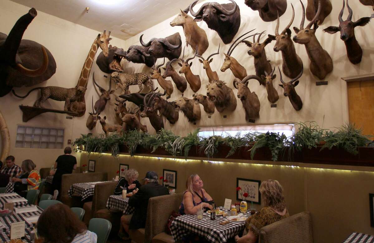 Sacramento Delta a feast of fun and funky settings for dining