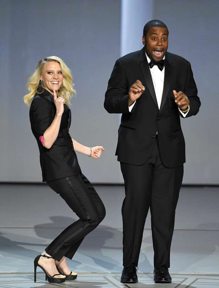 los angeles, ca - september 17: kate mckinnon (l) and kenan