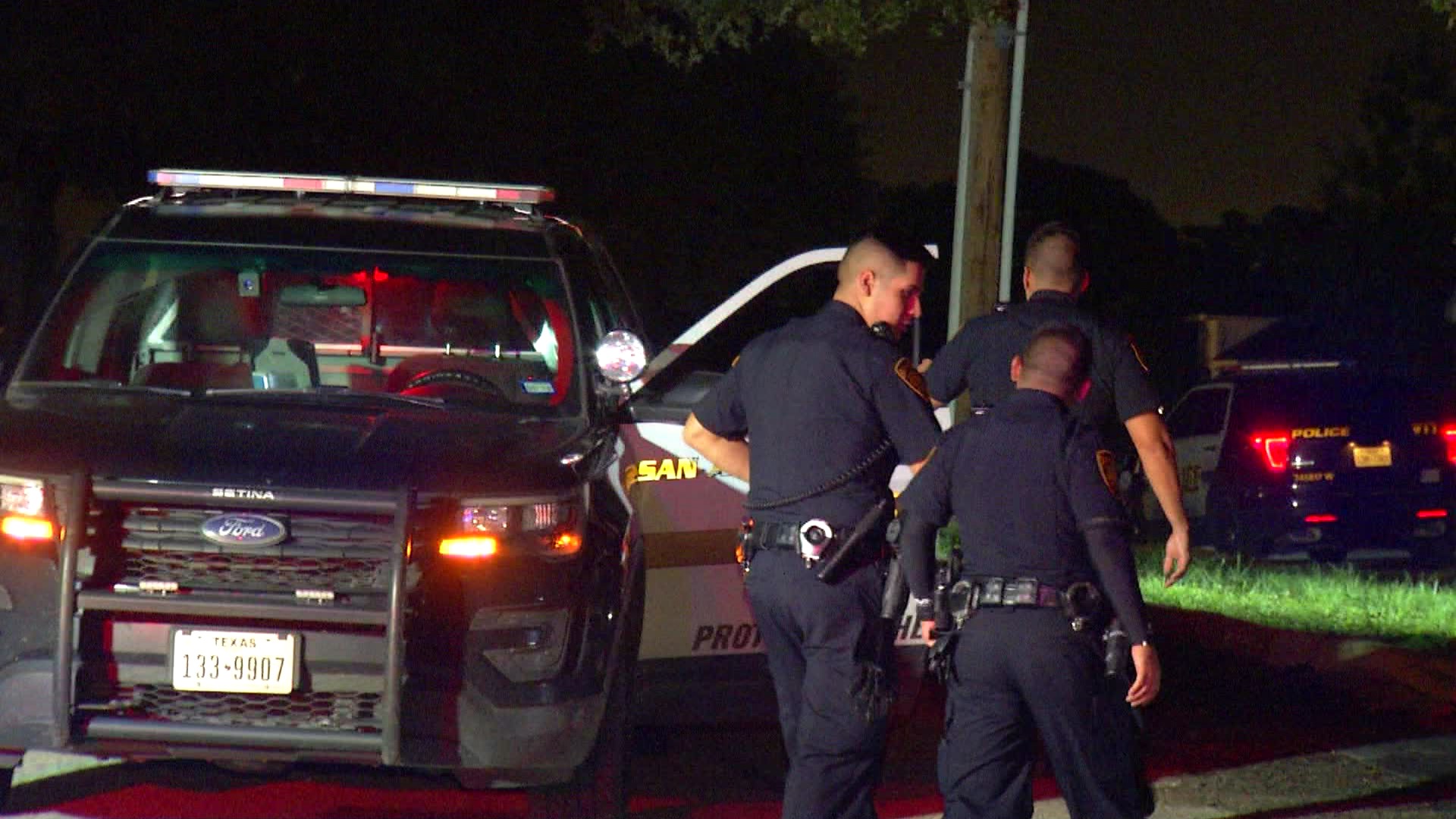 SAPD: Man shot in leg at West Side apartments after rolling traffic ...
