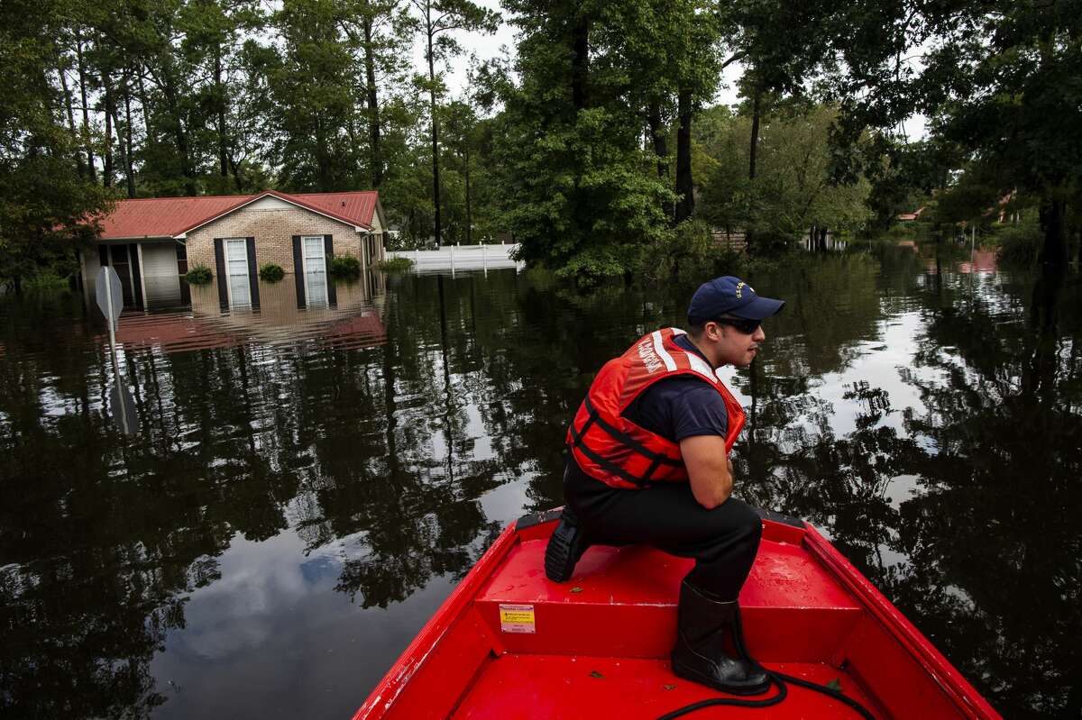 Photos show Carolina towns underwater 'Flooding could last weeks'