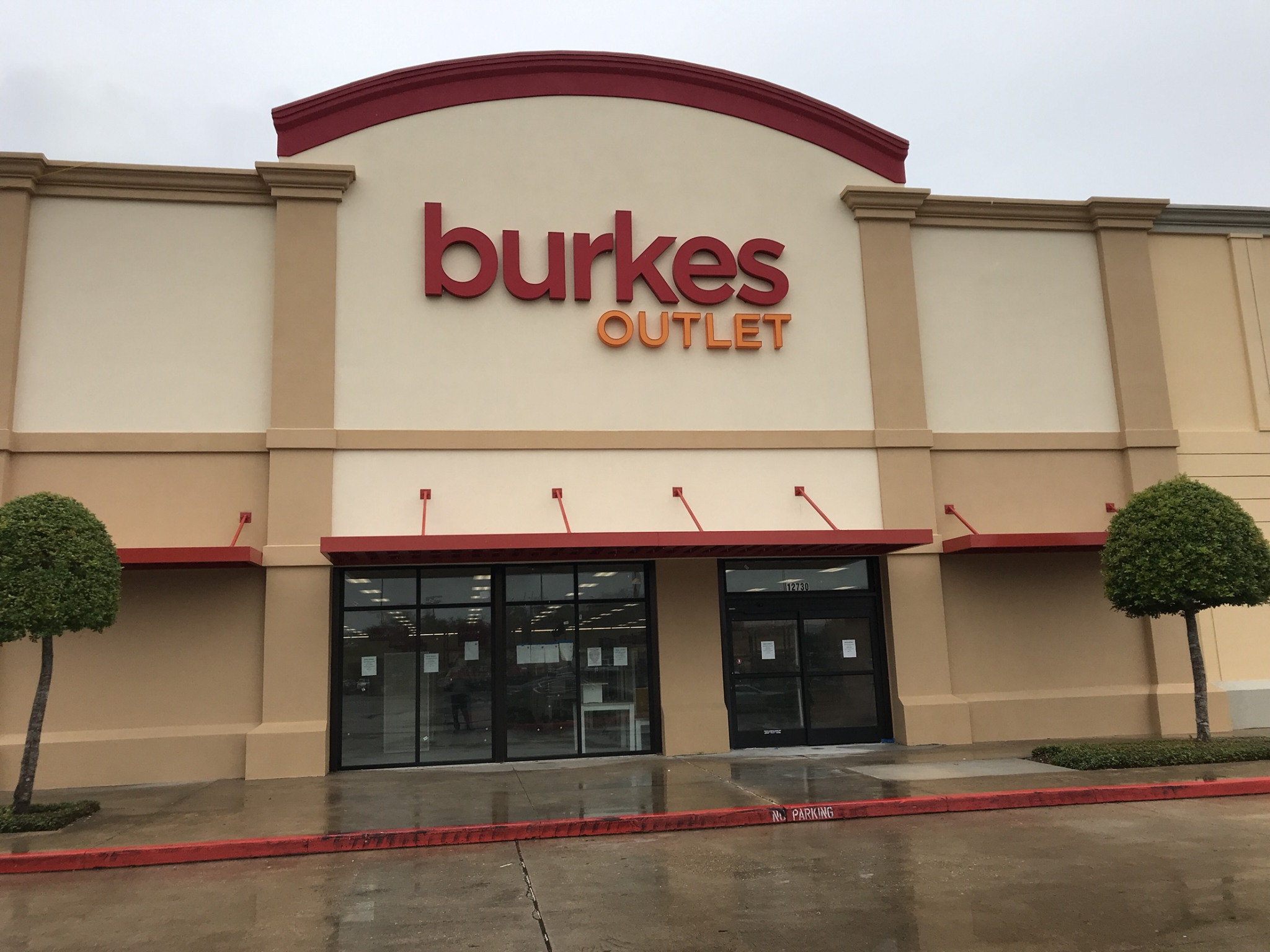 Burkes Outlet to open Stafford store - Houston Chronicle