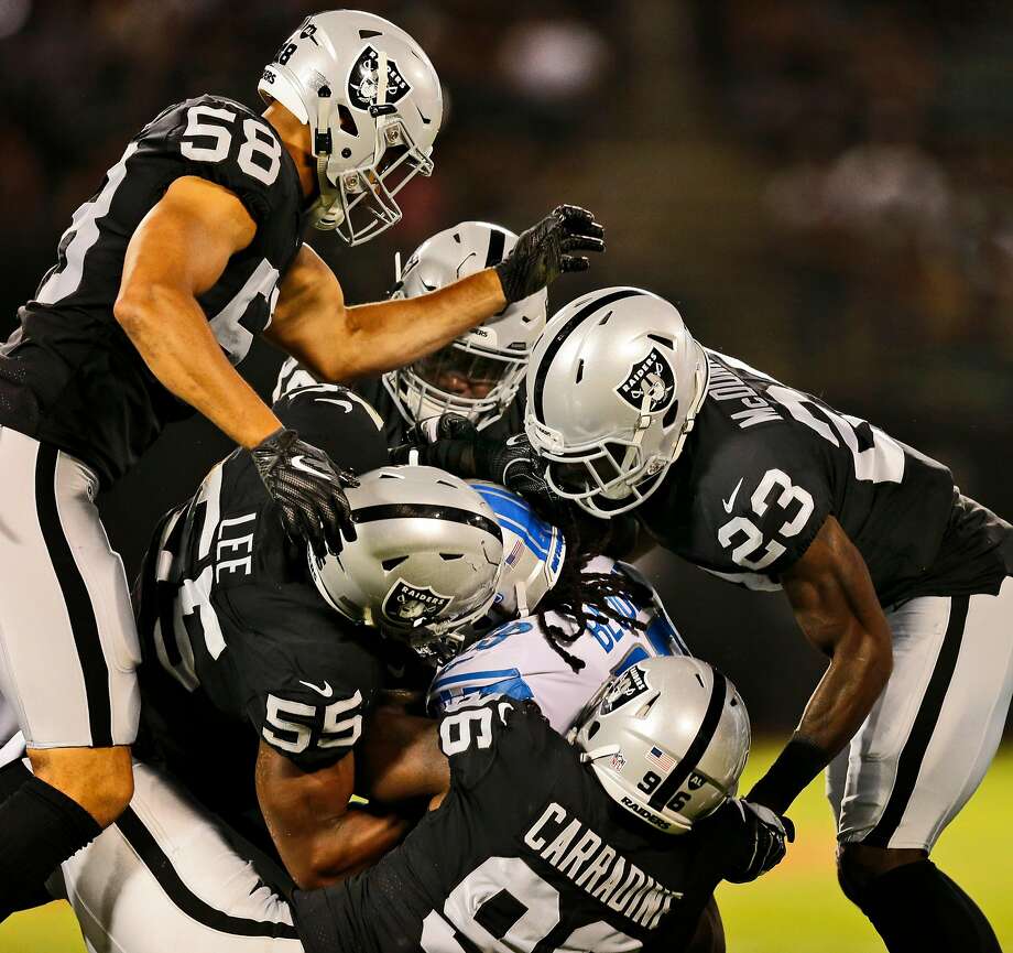 Raiders TE Lee Smith believes his father, ex-NFL player, had CTE