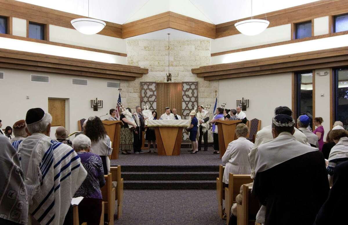 Local Synagogues Increase Security In Wake Of Pittsburgh Shooting