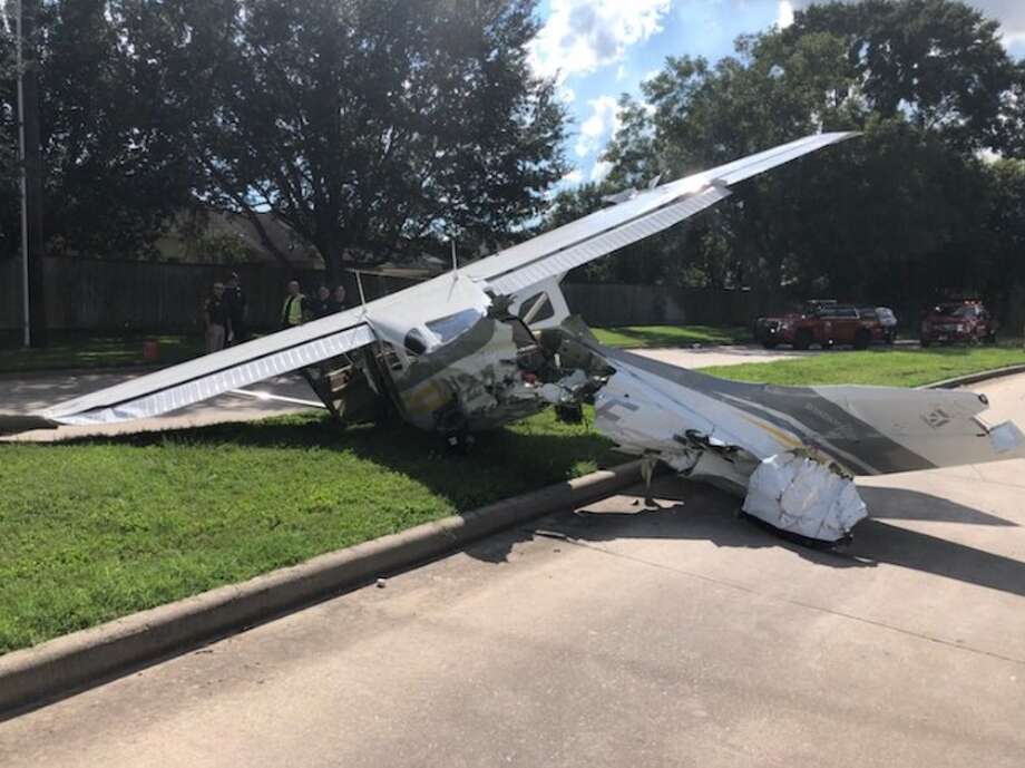 Plane crash reported in west Houston near Sugar Land Houston Chronicle