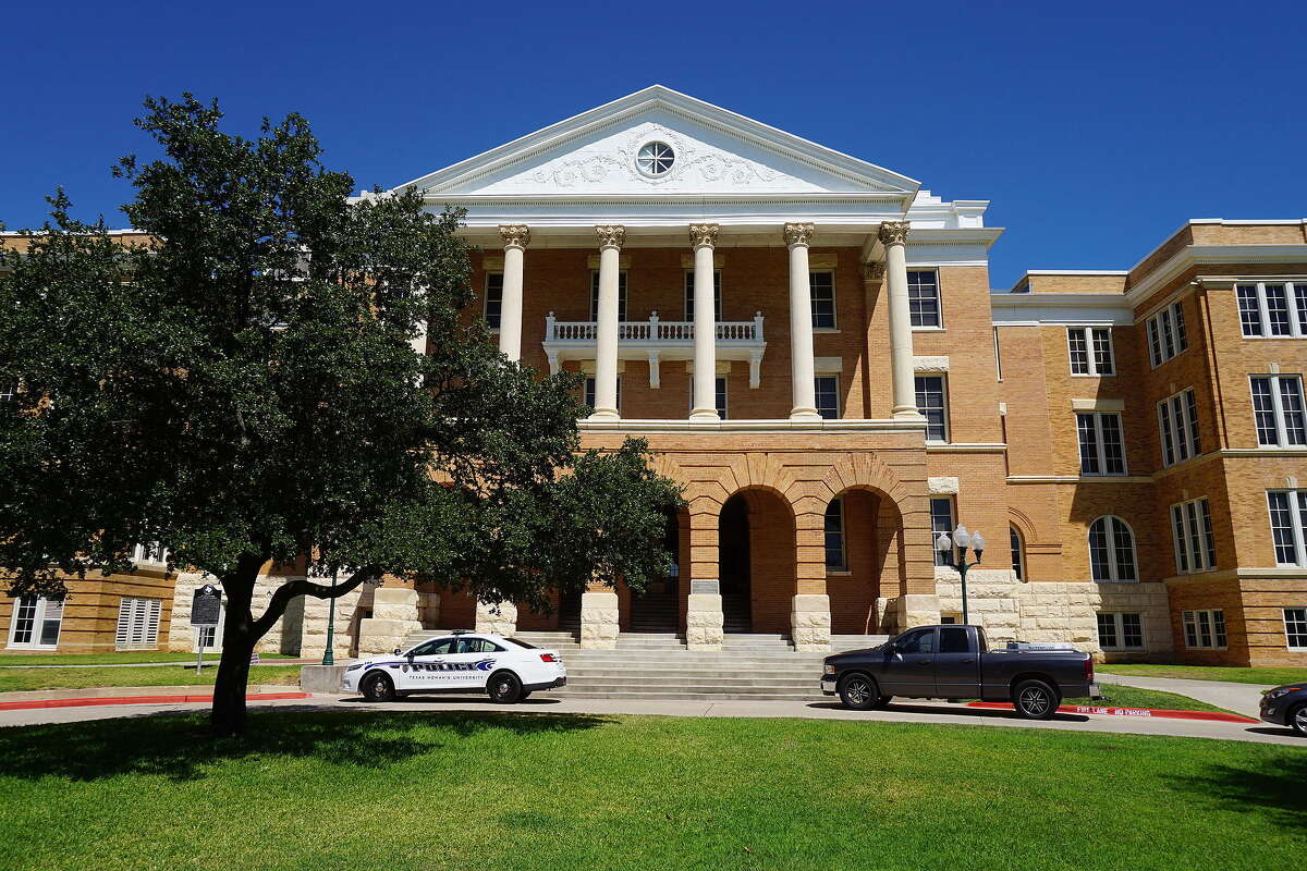 The best, most affordable Texas colleges for middle class families