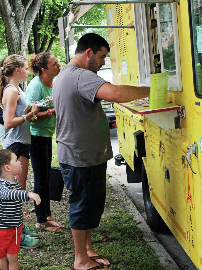 Food Truck Festival Ready To Roll Into Town Fairfield Citizen