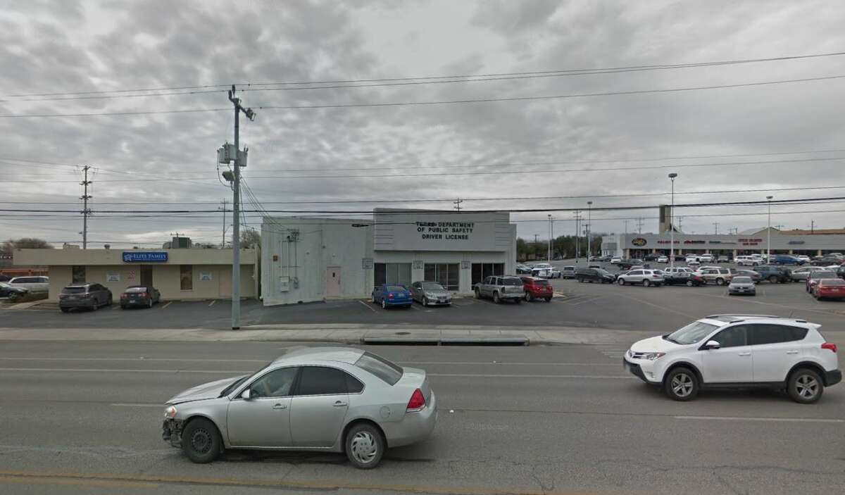 San Antonio Pat Booker/Universal City Driver License Office: 1633 Pat Booker Road, Universal City Average wait time: 25 minutesNumber of transactions completed in fiscal year 2017: 89,912