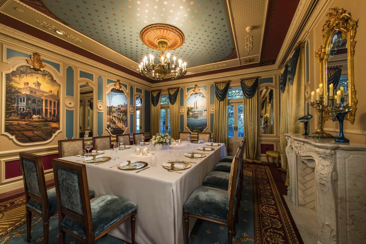 The dining room inside 21 Royal in New Orleans Square at Disneyland.