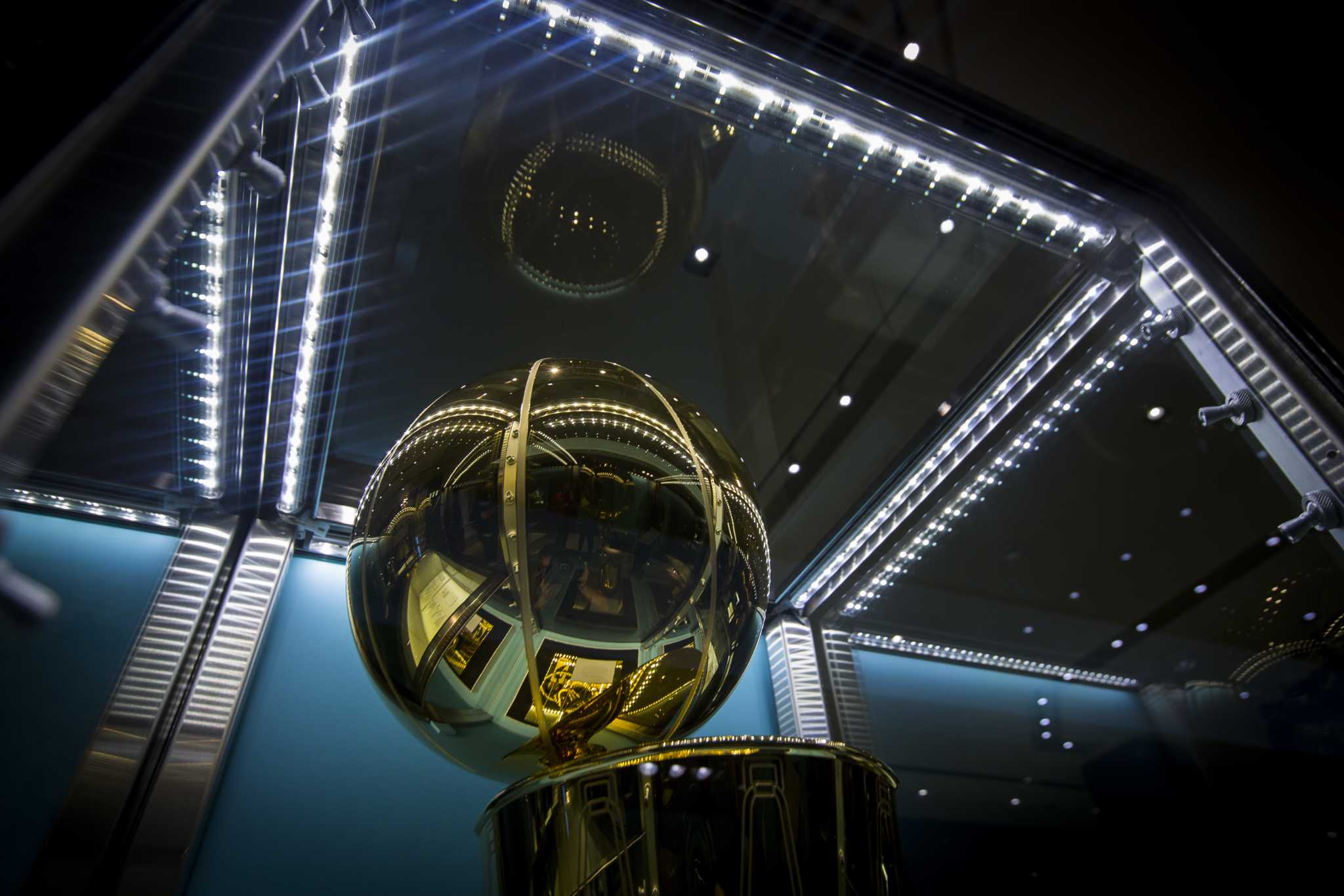 Houston Rockets replica championship trophies unveiled - ABC13 Houston
