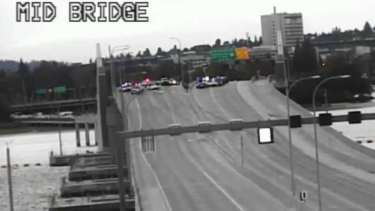 All lanes on 520 bridge closed due to police activity