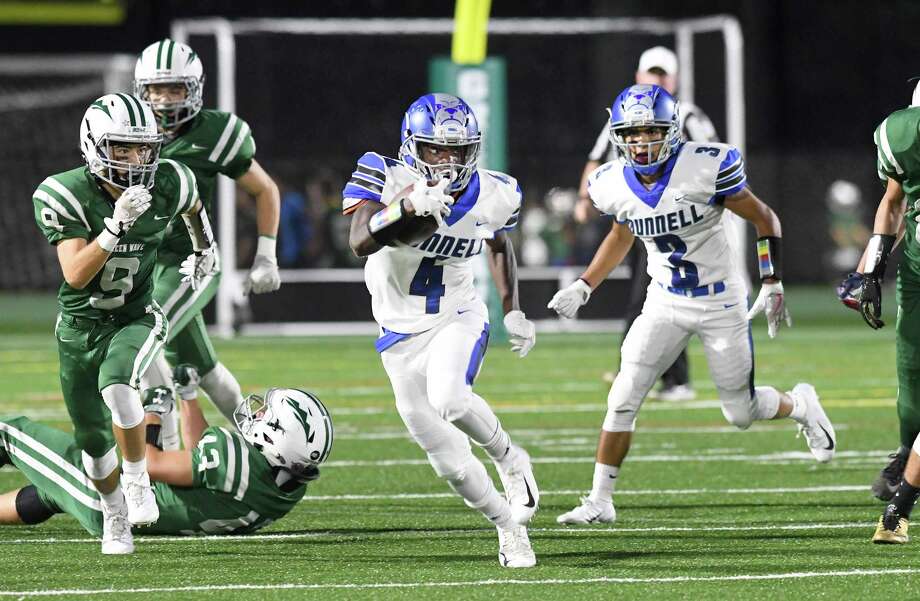 N’Dabian, Bunnell rip through New Milford, move to 3-0
