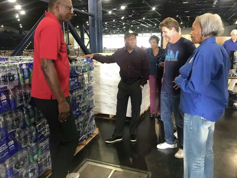 Mayor Sylvester Turner visited the George R. Brown Convention Center on Saturday afternoon, where volunteers were collecting donations to send to victims of Hurricane Florence. Photo: Emily Foxhall / Emily Foxhall / Houston Chronicle