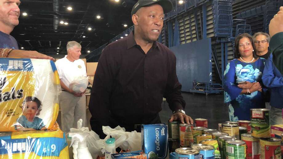 Houston Mayor Sylvester Turner stops by the George R. Brown Convention Center on Saturday afternoon, where volunteers were collecting donations to send to victims of Hurricane Florence. Photo: Courtesy: Jeff Syptak (City Of Houston) / Courtesy: Jeff Syptak / Houston Chronicle