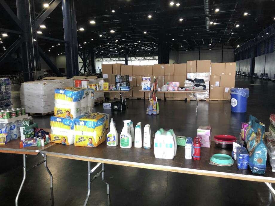 Houston Mayor Sylvester Turner stops by the George R. Brown Convention Center on Saturday afternoon, where volunteers were collecting donations to send to victims of Hurricane Florence. Photo: Courtesy: Jeff Syptak (City Of Houston) / Courtesy: Jeff Syptak / Houston Chronicle