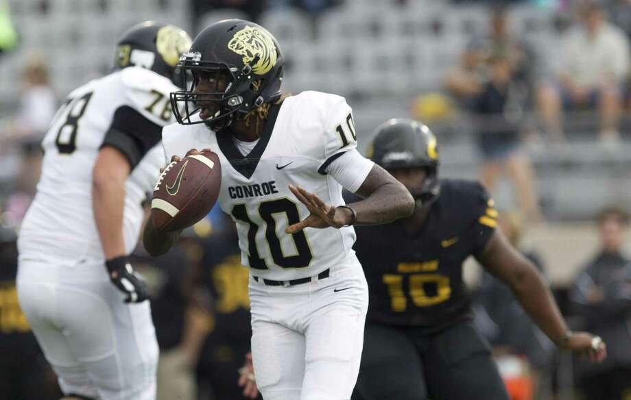 Football Klein Oak Pulls Away From Conroe With Big Third Quarter