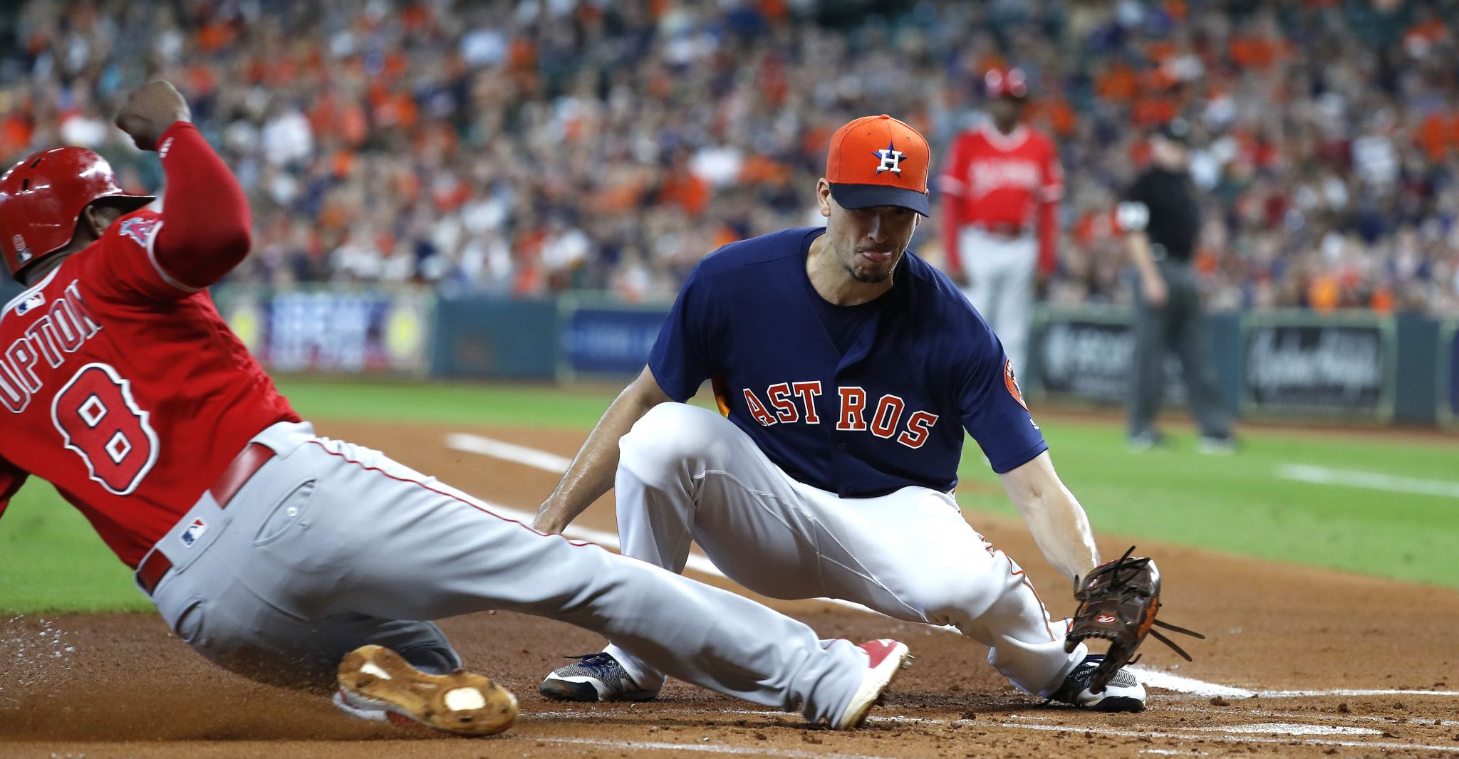 Charlie Morton exits NLDS Game 4 start after 2 innings