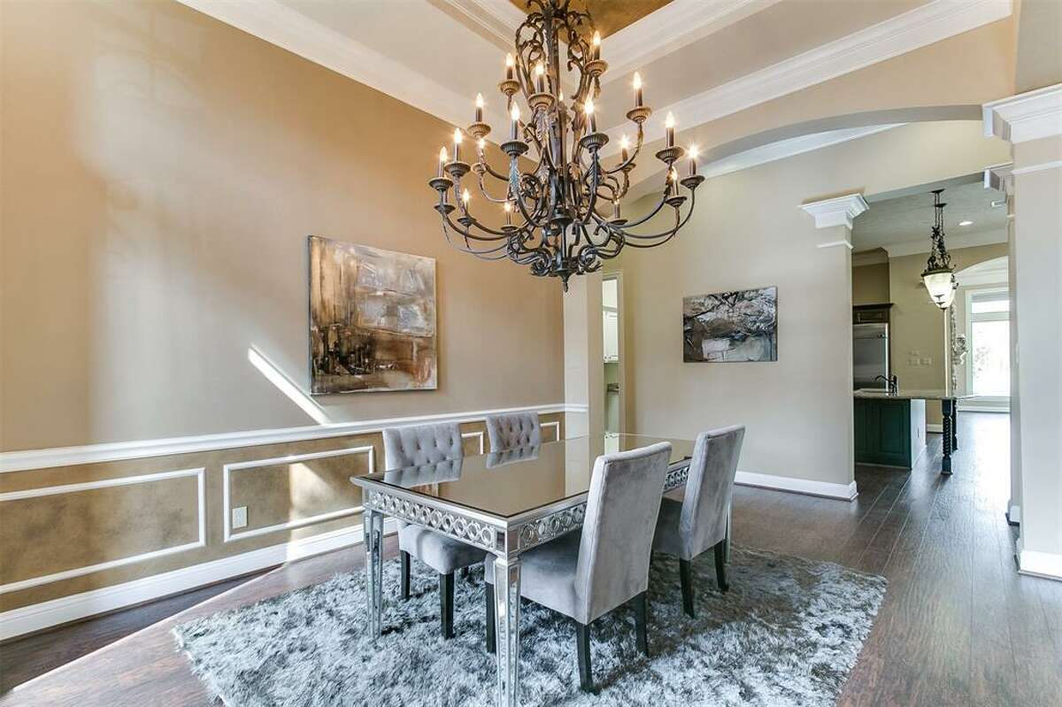 Peek inside Houston's luxury home foreclosures, including a mansion on