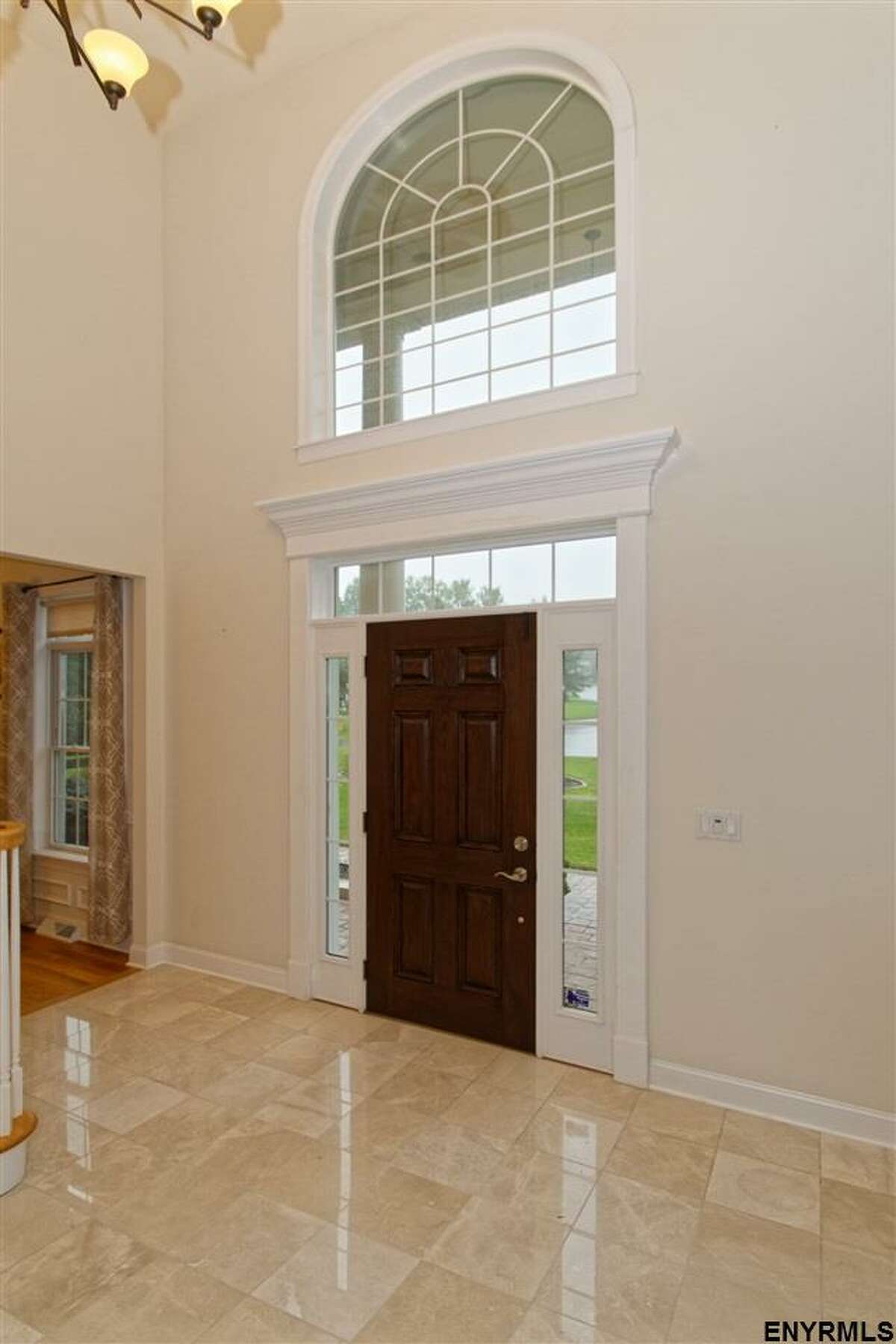 For sale 4 homes in the Niskayuna school district