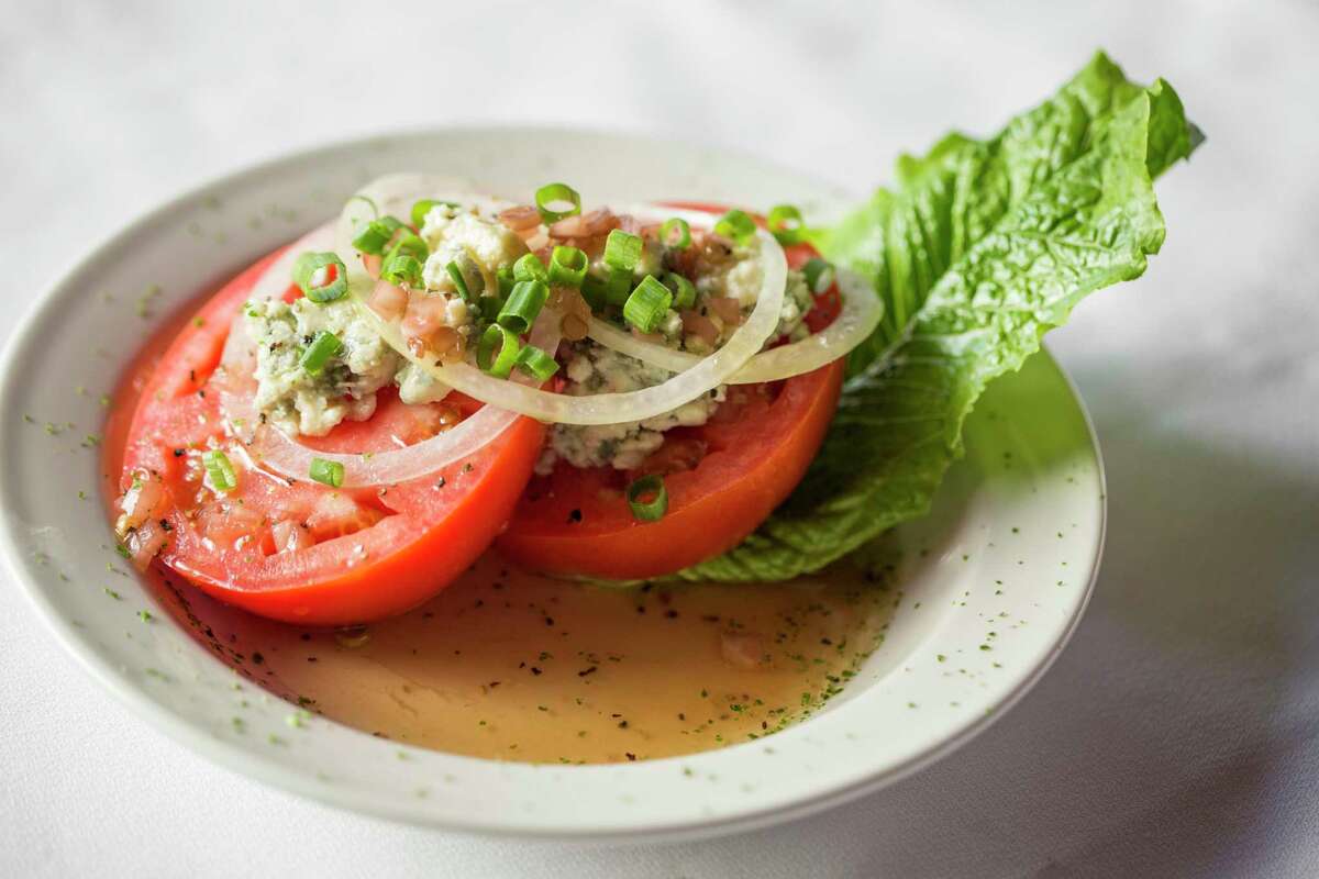 Beefsteak tomato and onion salad at Pappas Bros. Steakhouse