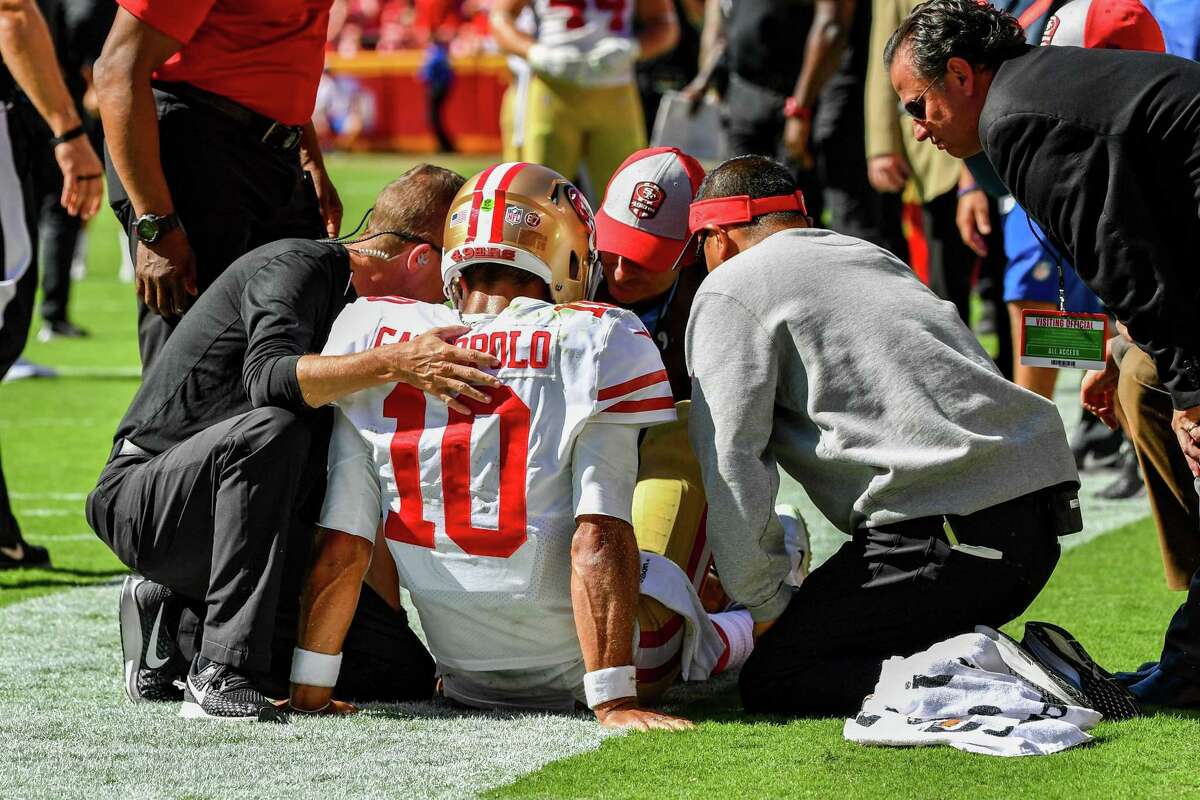 Colin Kaepernick back with the 49ers? Controversial QB could be SF's savior  in wake of Jimmy Garoppolo's fracture