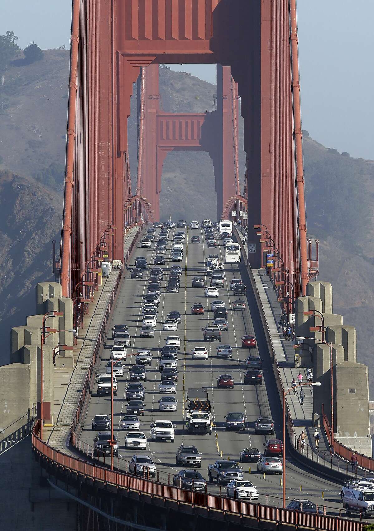 Trump EPA threatens to freeze California highway funding