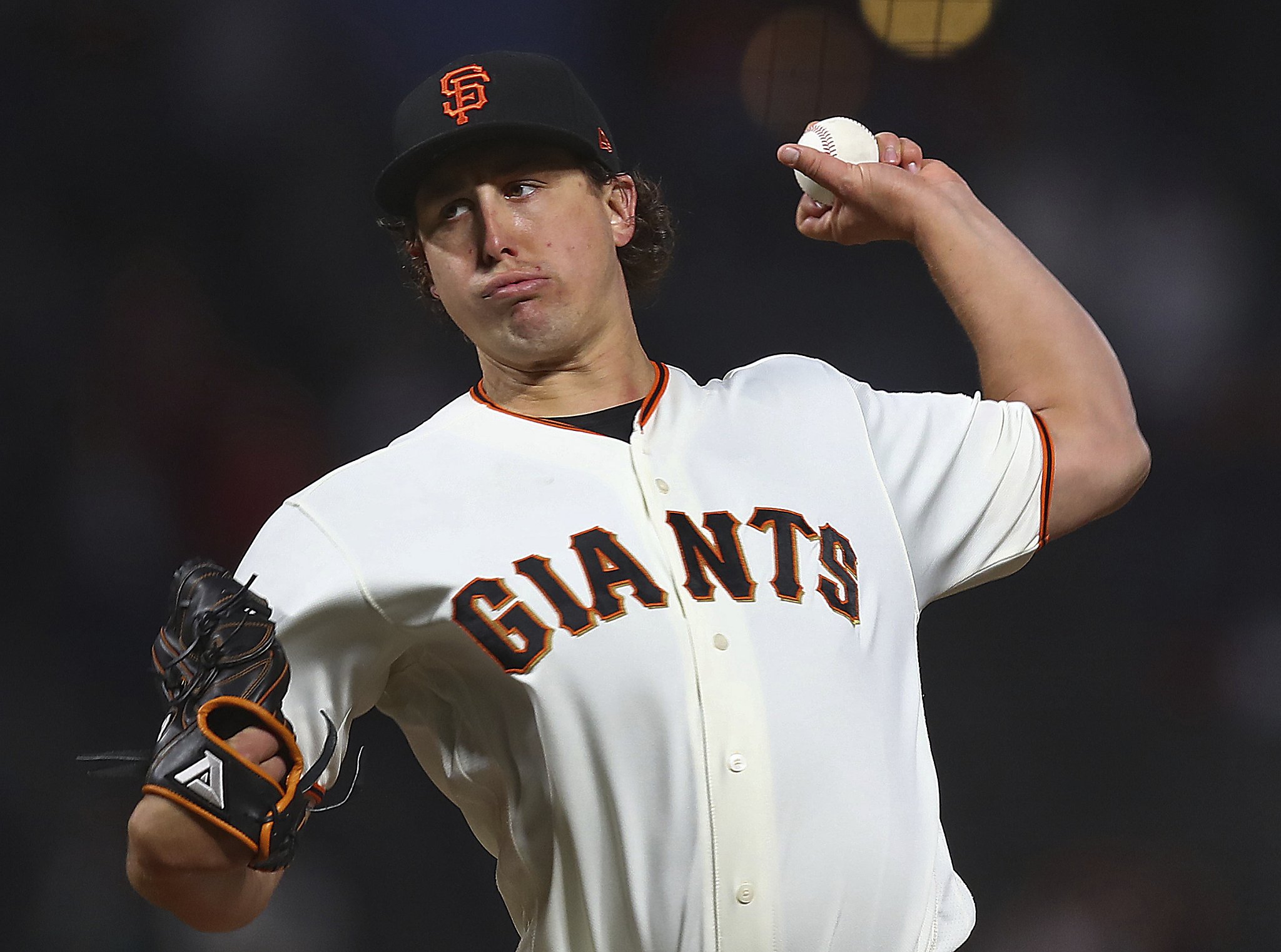 Derek Holland returns to San Francisco Giants