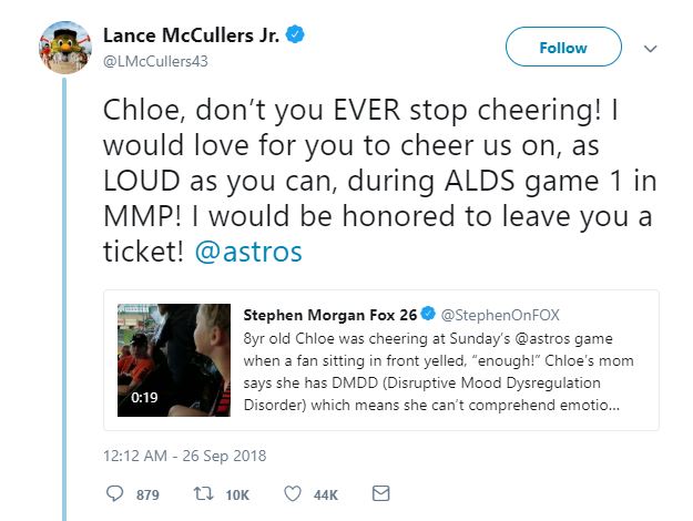 Astros fan, reporter stage impromptu dance-off [UPDATE: She's back