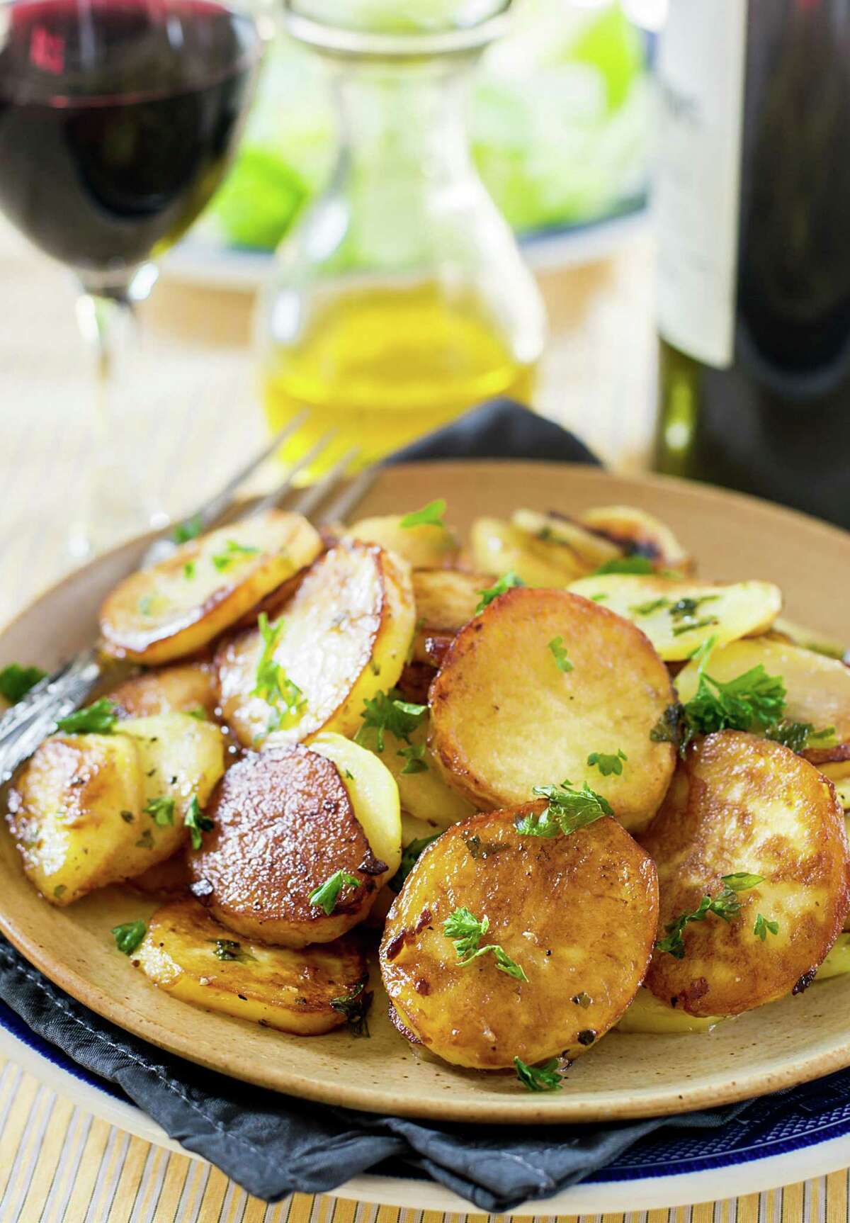 Recipe: Pommes de Terre Sarladaise (Potatoes Cooked in Duck Fat)