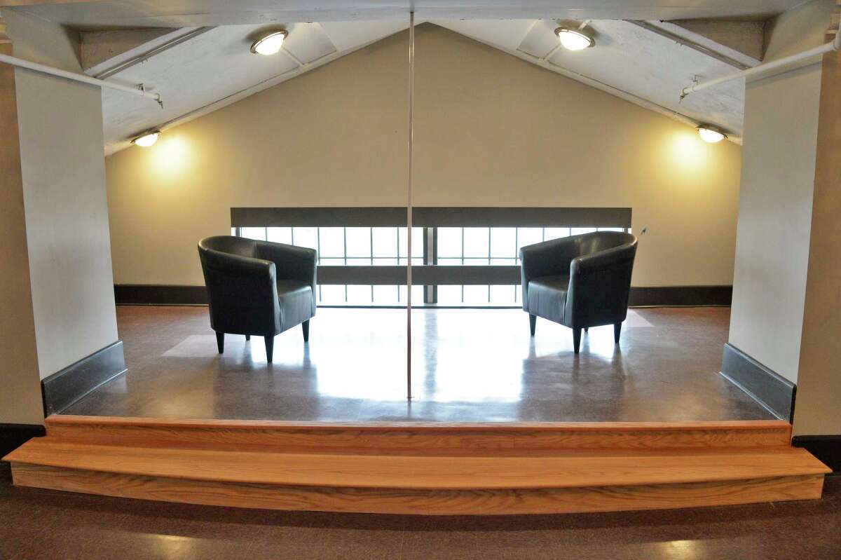 Electric Barn maker space looks to spur ingenuity among artists and