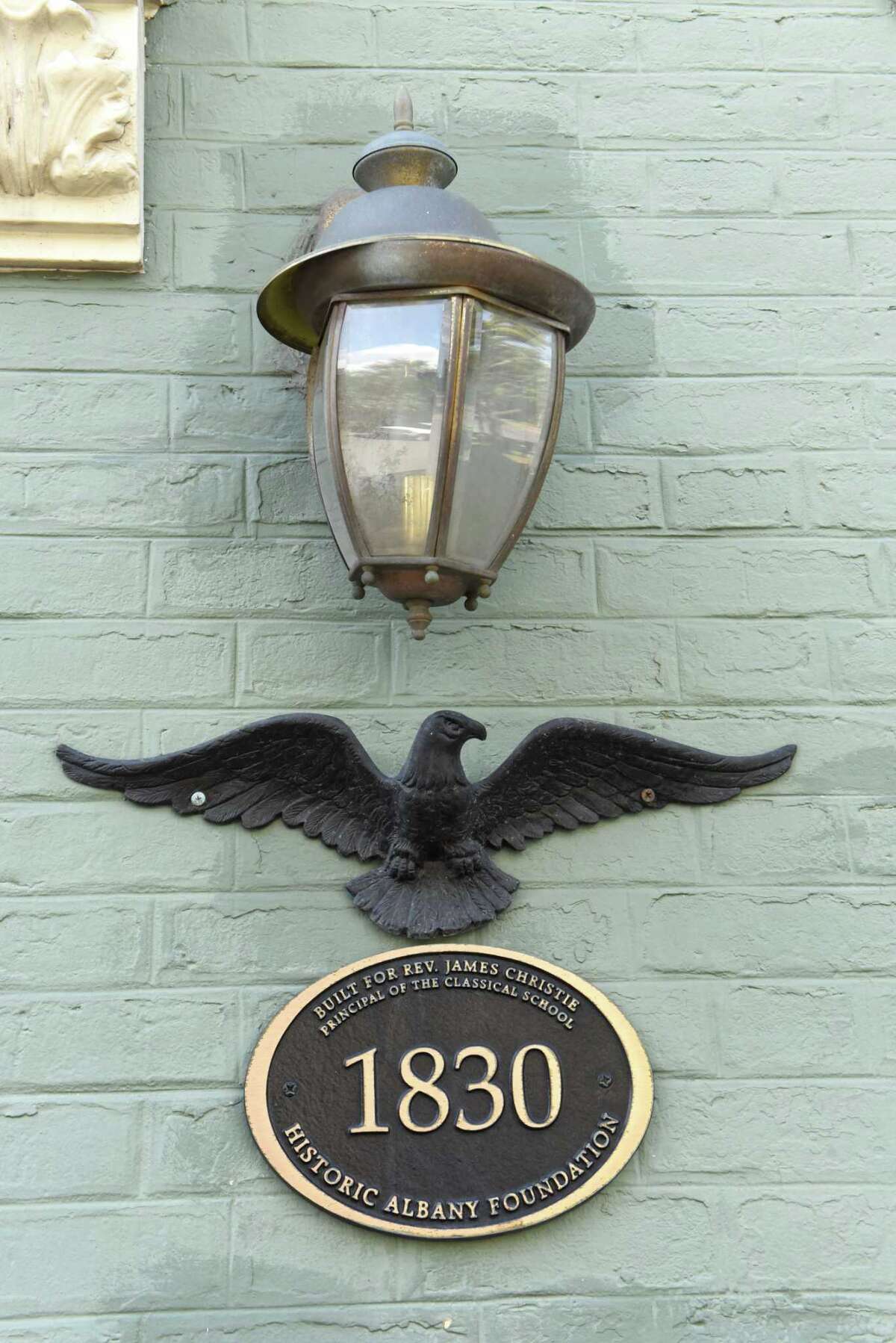 Unbelievable Albany Craigslist Gems: Hidden In Plain Sight - d46fhxb