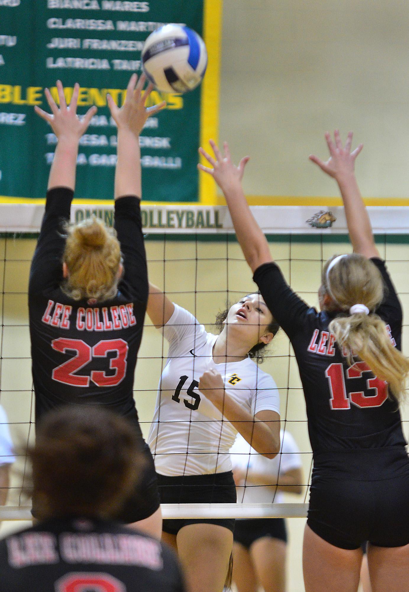 Laredo College volleyball builds momentum to sweep Wharton County
