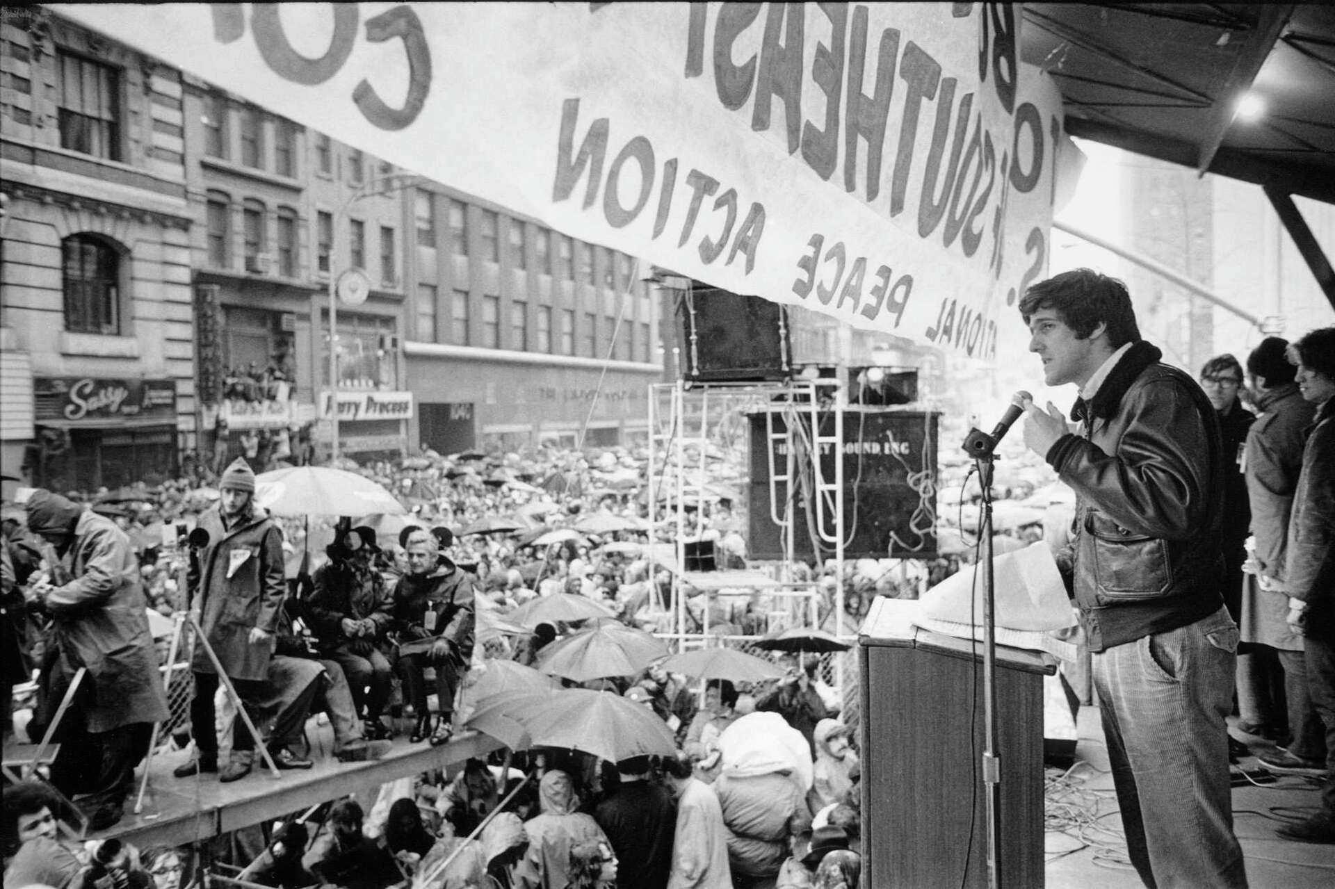 14 years later, ‘Swiftboating’ still stings John Kerry