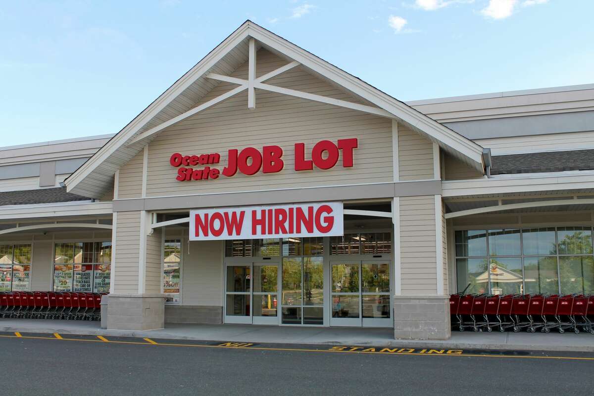 Ocean State Job Lot is planning to add a store in the Hudson Valley Plaza in Troy in 2018.