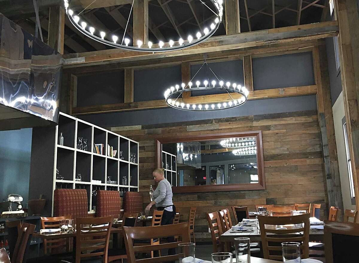 Review Meadow Neighborhood Eatery salutes the South at former Tre