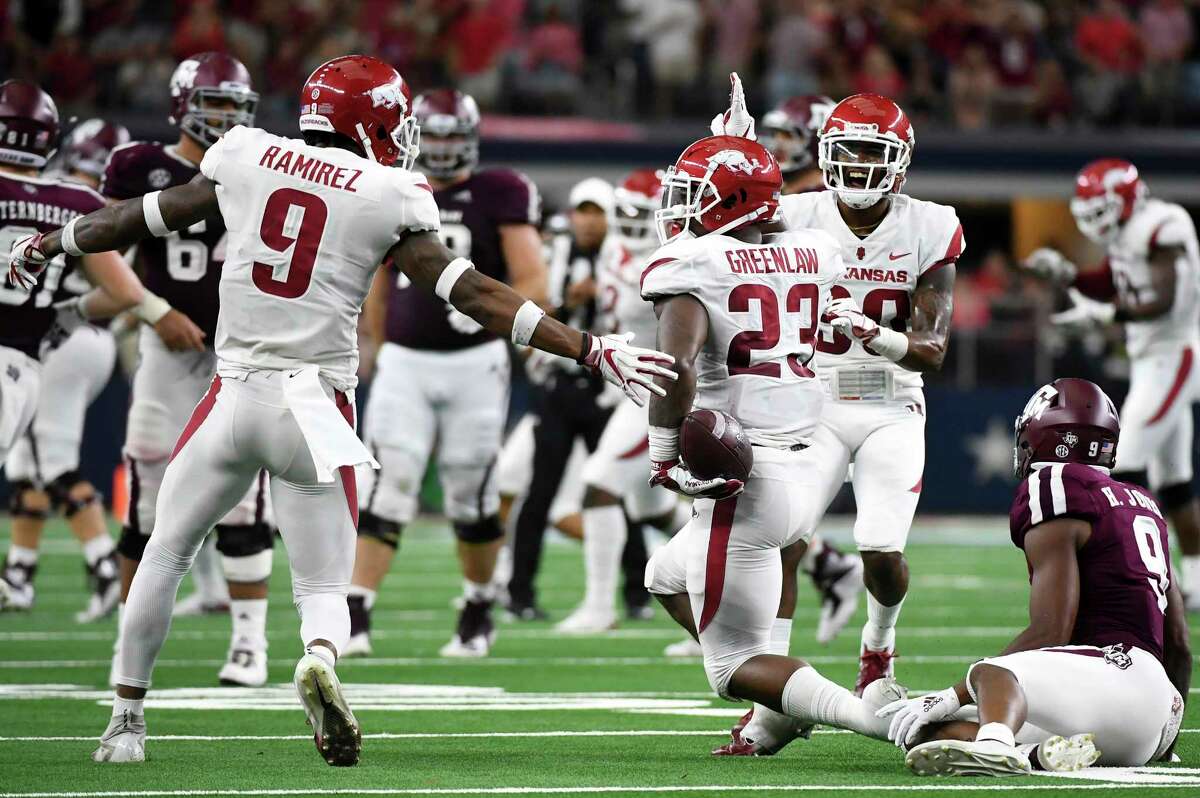 Arkansas LB Dre Greenlaw visiting Texans, 49ers, Seahawks, Cowboys