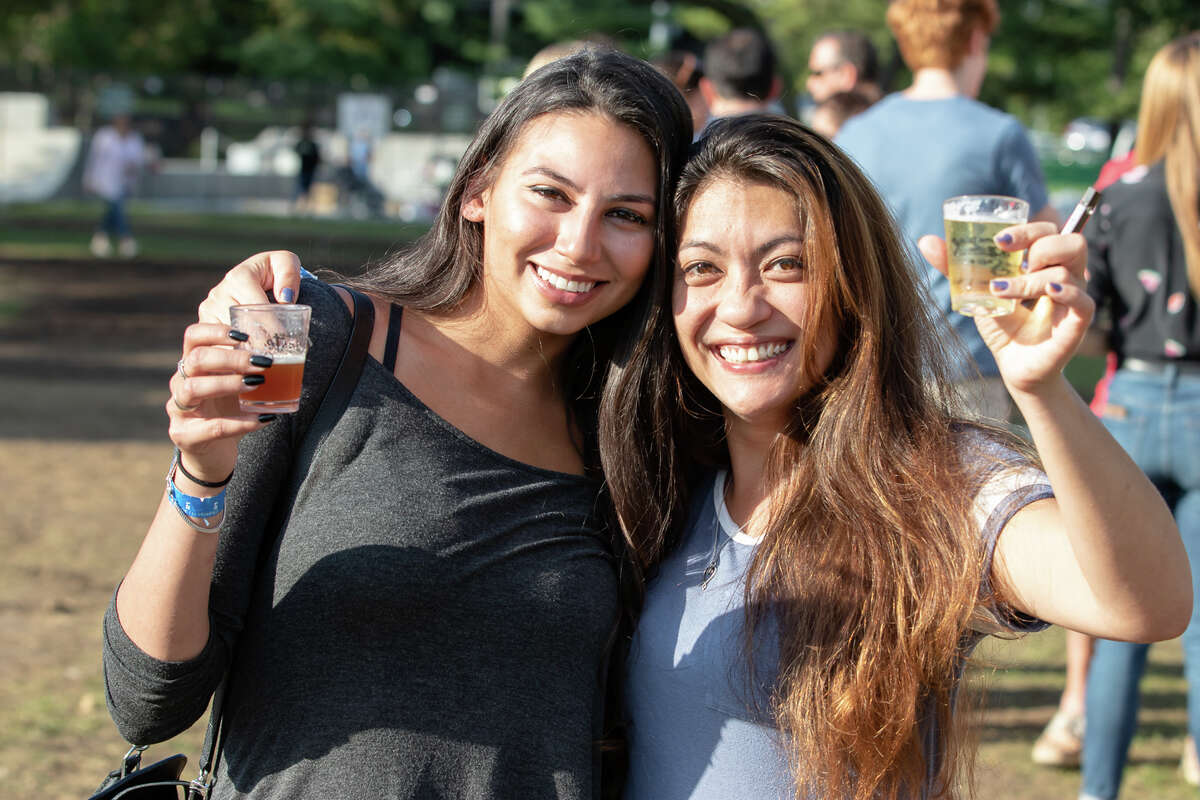 The Last Taste of Summer Craft Beer Festival was held at Roger Sherman Baldwin in Greenwich on September 29, 2018. The event featured more than 30 brewers and food trucks such as Lobster Craft, Melt Mobile and Wendy’s Wieners, as well as live music. The event benefits Live Green CT!’s Zero Waste Fellowship. Were you SEEN?