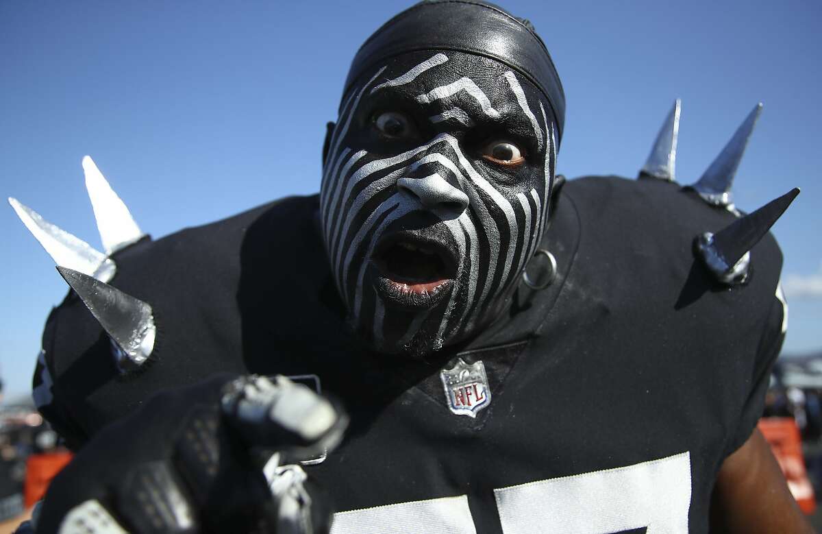 Raiders fans found it hard to watch — so they left