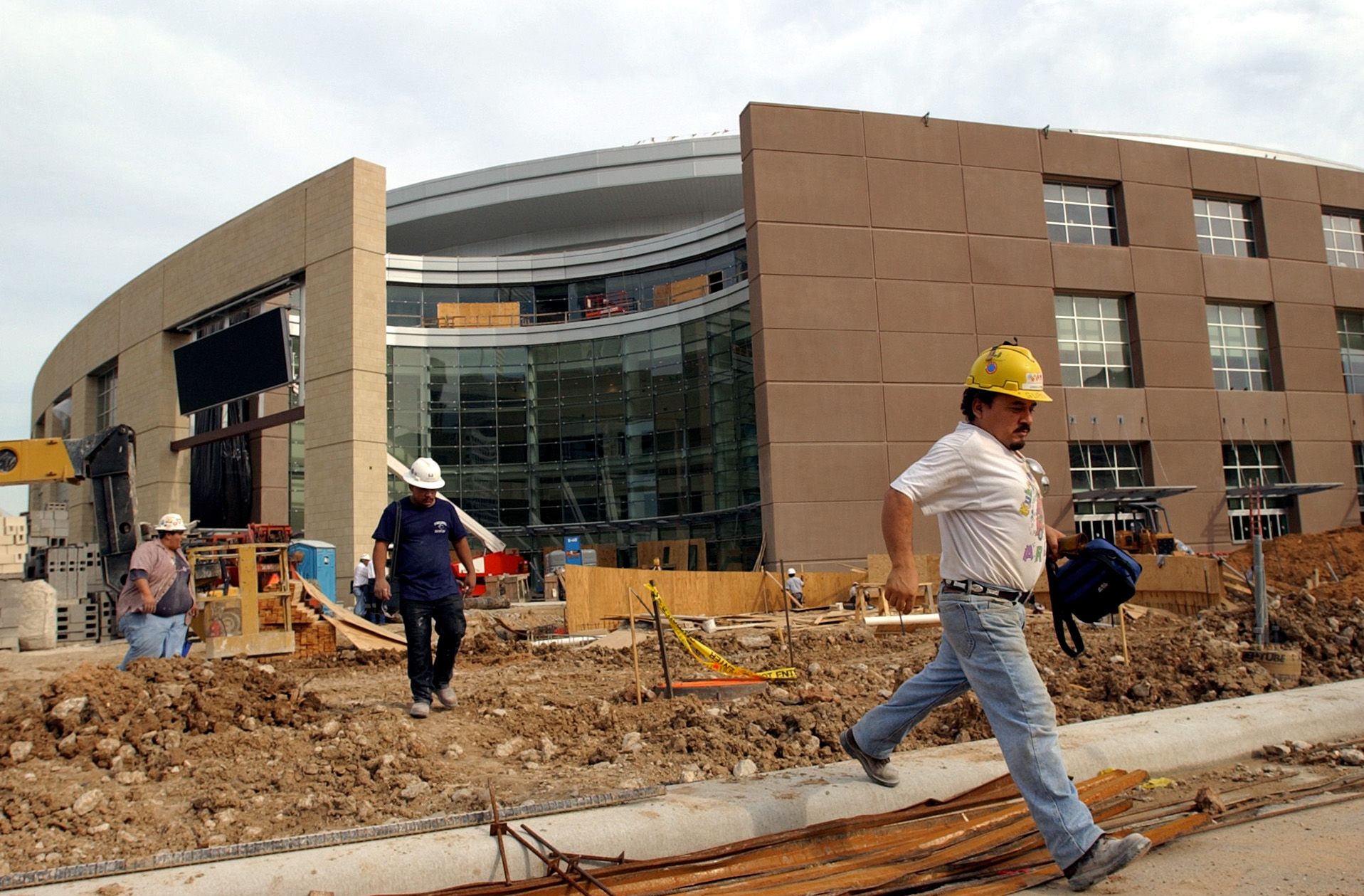 Toyota Center turns 15: A look back at Houston's landmarks under ...