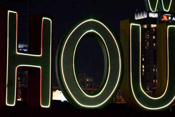 'We Love Houston' sign transformed in laser light show ...
