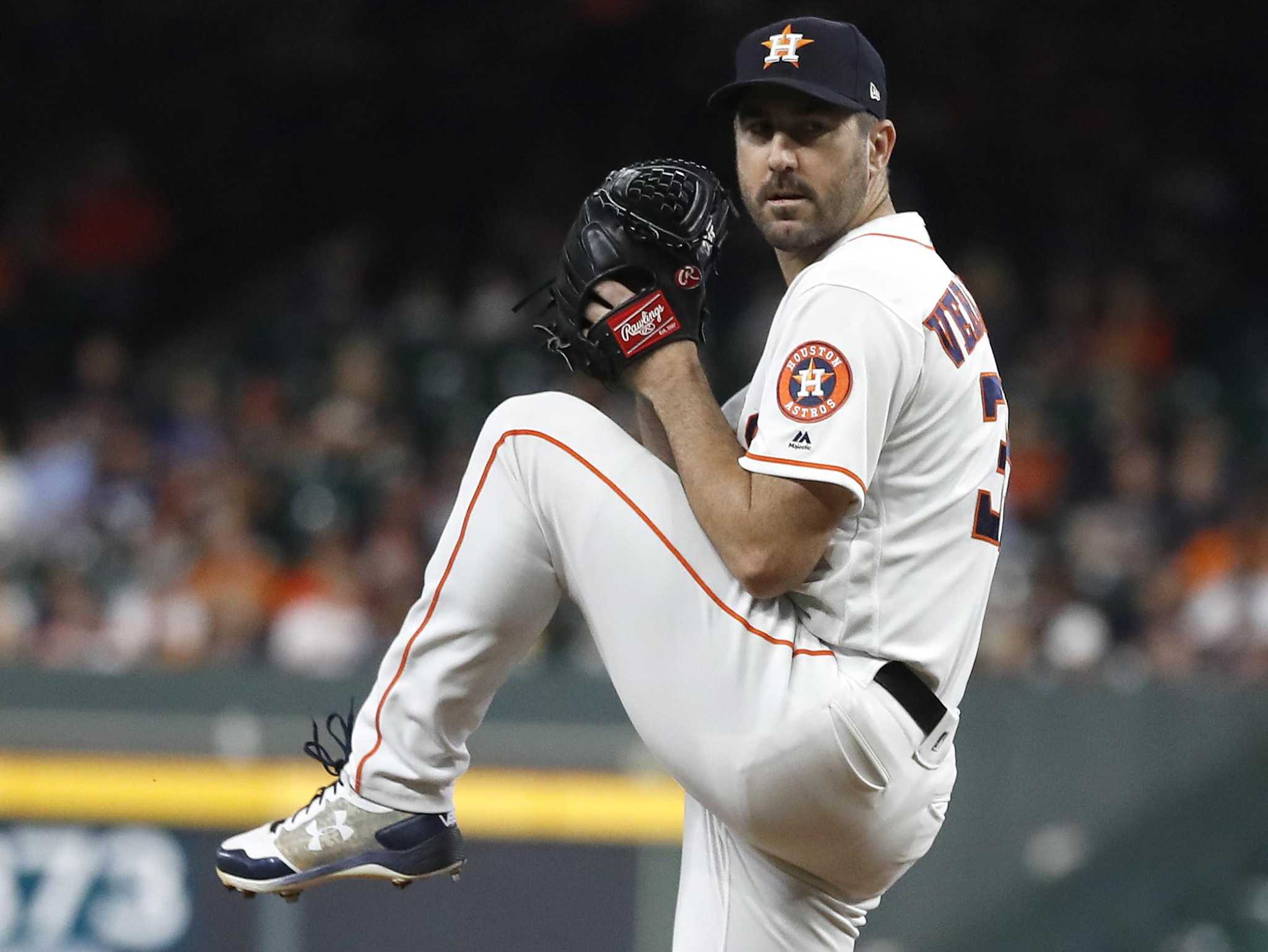 Indians Pound Astros' Pitchers